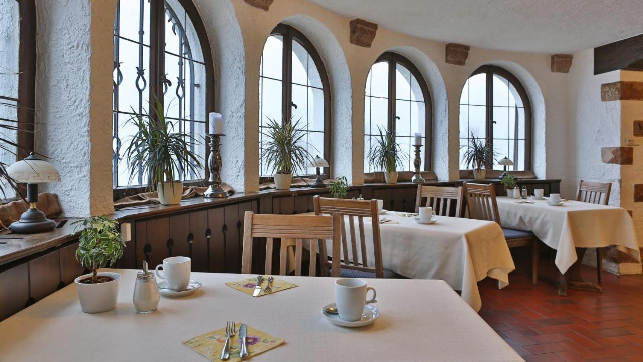 Burg Windeck ***S Hotel Bühl Екстериор снимка